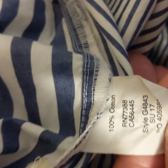 Madewell size S strightly cropped blue and white striped top - Picture 9 of 10